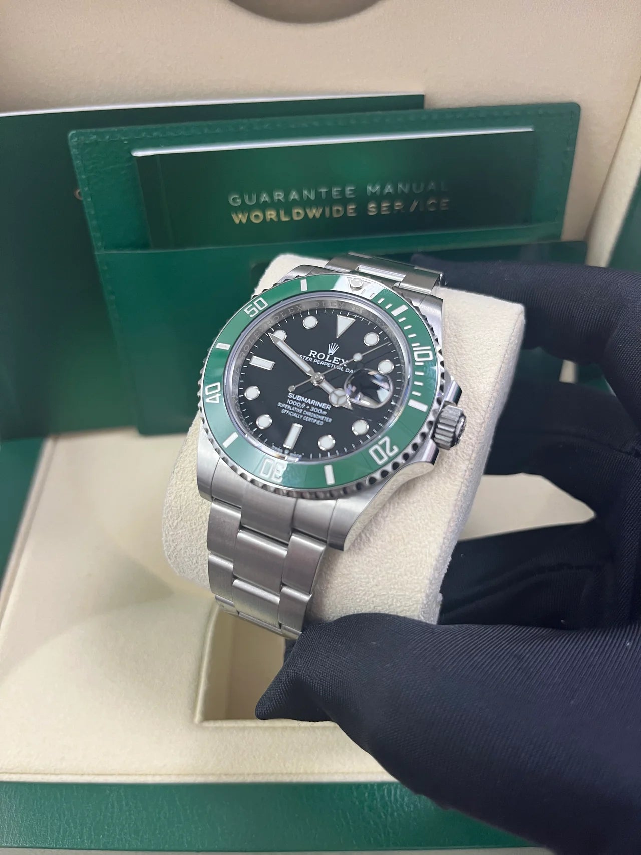 Submariner Date 41mm "Kermit"  REF.126610LV.